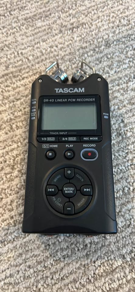 Tascam DR-40 Four-Track Digital Audio Recorder