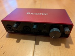 Focusrite Scarlett 2i2 2×2 Interface – 3rd Gen. – with Aproca Hard Case