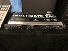 Behringer Multigate Pro XR4400 Quad Expander Gate Processor Tested