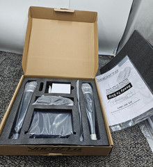VocoPro UHF-28 Dual Channel UHF Wireless Mic System UHF-18/28-II, UHF-28-9