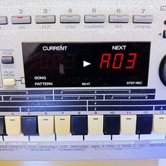 Roland MC-303 Sequencer Groovebox Drum Machine Sound Module Free Shipping