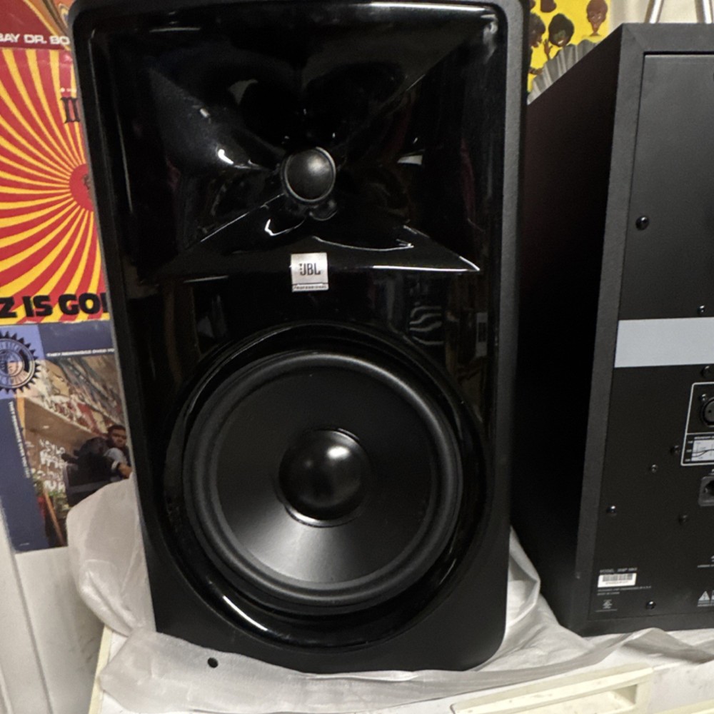 JBL 308 MkII 8″ Powered Studio Monitor Speaker, Wired, Black, Active (Pair)