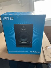 PreSonus Eris E5 High-Definition Near Field 2-Way Active Studio Monitor Black