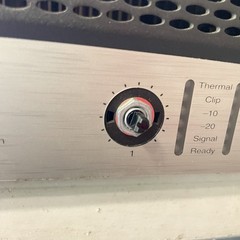 Crown CDi 1000 2-Channel 1000W Rack-Mount Power Amplifier
