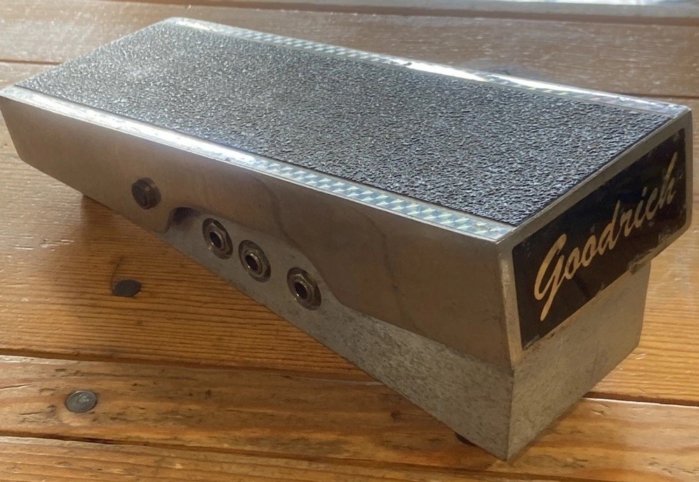 Goodrich Sound L-120 Lowboy Active Volume Guitar Pedal (Untested)