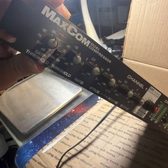 BBE MaxCom Dual Channel Compressor/Limiter/Gate w/ Power Cord