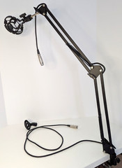 Suspension Microphone Boom Stand Pyle PMKSH01 Universal Table Mount Black Used