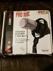 Tzumi Studio Series Pro Mic Condenser Microphone & Shock Mount Used Once