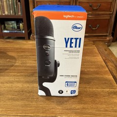 Blue Yeti Microphone Multi-Pattern USB Condenser Microphone, Blackout