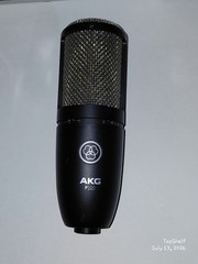 ​AKG P220 Large-Diaphragm Condenser Microphone – With Shock Mount and Hard…