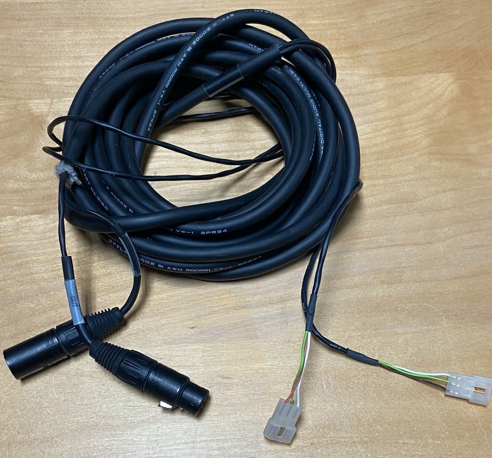 Mogami 3160 • 2 Channel Digital (AES) Snake • 1x Male XLR & 1x Female XLR • 18′