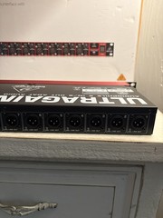 Behringer ULTRAGAIN DIGITAL ADA8200 Audio Interface Audiophile 8 Inputs with Box