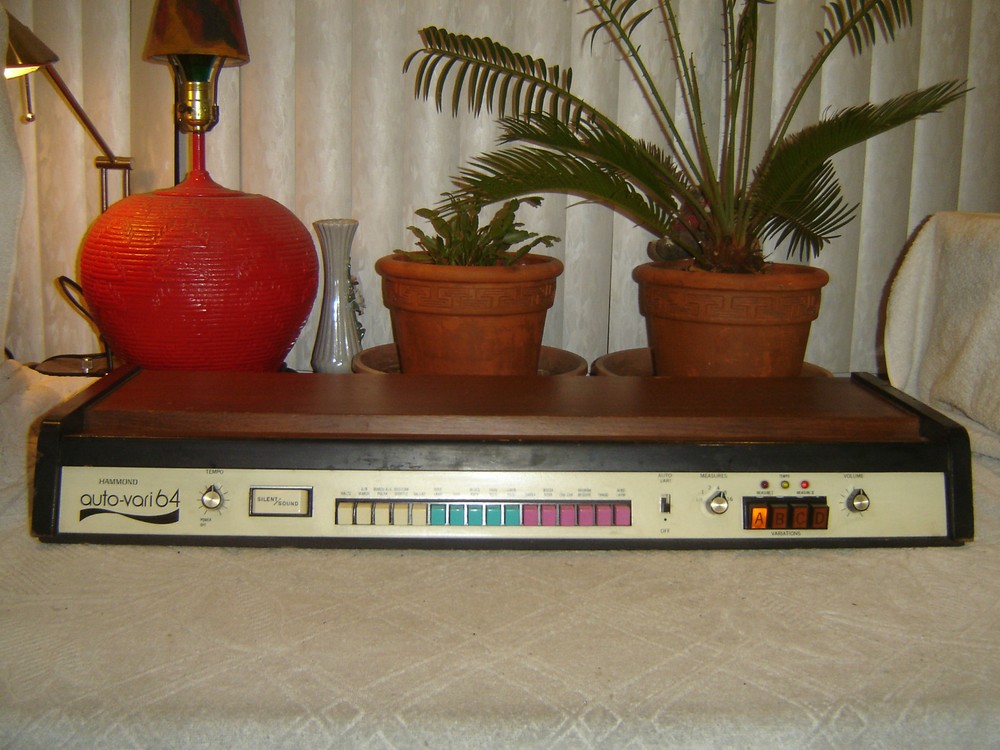 Hammond 101100, Whiteface, Auto-Vari 64, Drum Machine, Vintage Unit