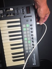 Novation Launchkey Mini Mk3 25 Mini-key Midi Keyboard Controller