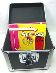 LASE EuroStyle 10″ Dub Plate Box with Lockable Latches.