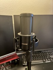 Shure SM4 Studio Recording Microphone Kit XLR Home Studio Condenser Pop Filter