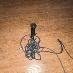 Wired Handheld/Stand-Held Microphone with 6.35mm (1/4 in) TRS Plug Black