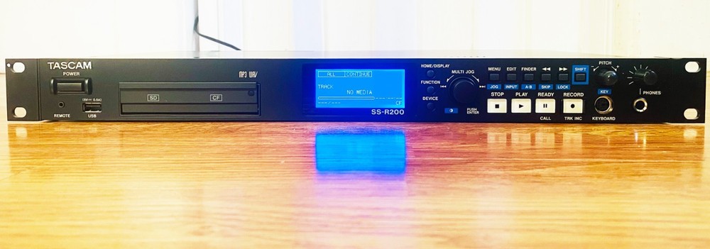Tascam SS-R200 Solid State Digital MTR Audio Recorder Fully Works Excellent Cond