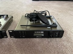 Line 6 XD-V70 2.4GHz Digital Wireless Receiver Lot of 2 (With Antennas, 9V PSUs)