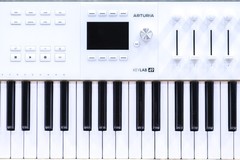 Arturia KeyLab 49 Mk3 Universal MIDI Controller 49-Note Semi-Weighted w/Box