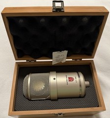 Lauten Audio Oceanus LT-381 Microphone