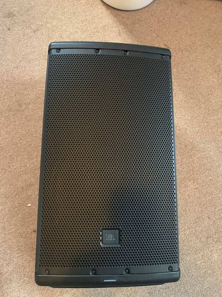 JBL EON612 12″ Two-Way Multipurpose Self-Powered Sound Reinforced PA Loudspeaker