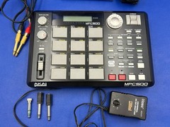 Akai Professional MPC500 Portable MPC PARTS ONLY- BT26 Microphone Input + Extras