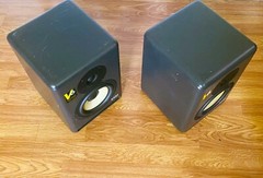 KRK V6 Series 2 one pair of Powered Nearfield Studio Monitor Fully Functional