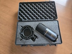 MXL 770 Large Diaphragm Cardioid Condenser Mic w/ Shock Mount Hard Case