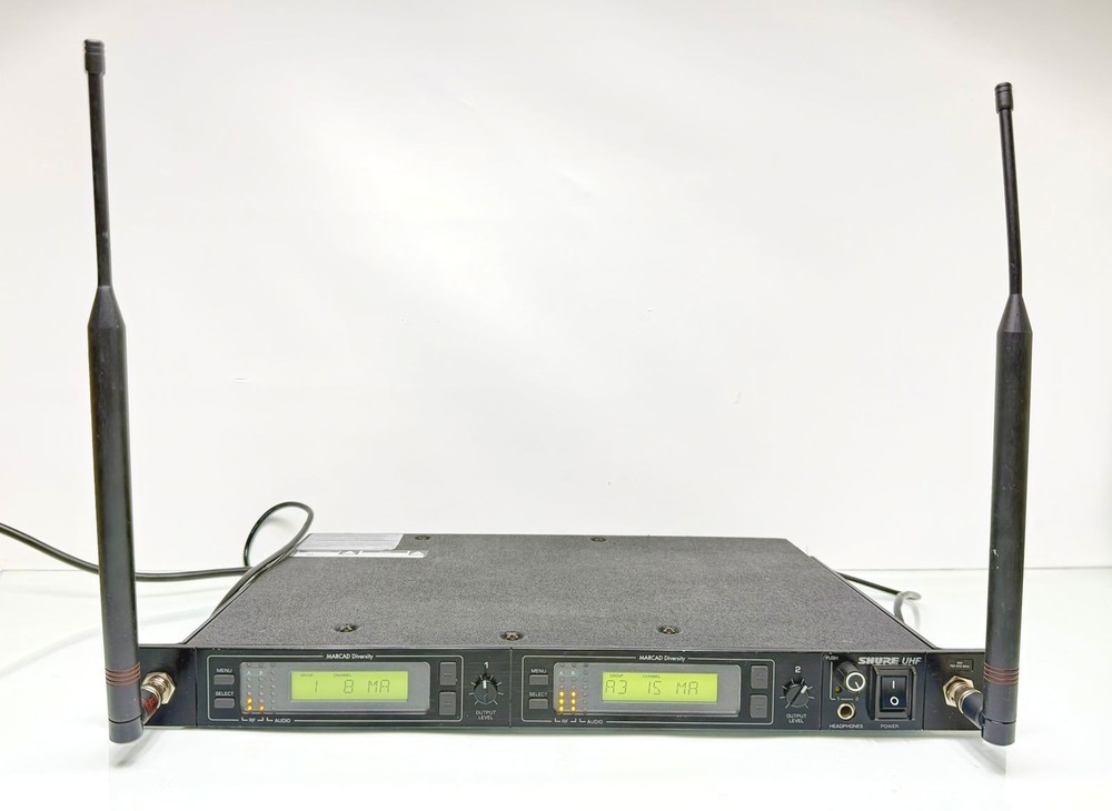 SHURE U4D-MA FREQUENCY RANGE: 782-810 MHz WIRLESS RECEIVER