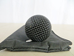 Audix OM2 All Purpose Handheld Hypercardioid Dynamic Vocal Microphone w/ Clip