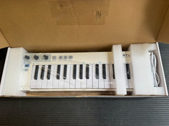 Arturia KeyStep Pro Keyboard Controller Sequencer 37 key //ARMENS//
