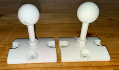 Pair Of JBL 179-00002-00 179-00002-01 Ball Mounts for Control 25 and 28 Speakers