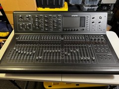 Midas M32 LIVE 40-Channel Studio & Live Sound Digital Console Mixer Issue READ