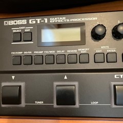 BOSS GT-1 Multi-Effects Pedal Tested Working w/ Textbook & Case