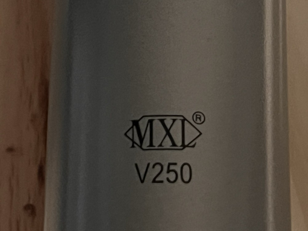 MXL V250 Condenser Microphone XLR 3 Pin Silver Condenser Transducer Type Studio