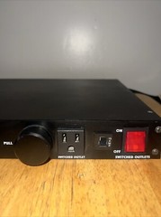 Furman PL-8 Series II Power Conditioner – 8 Outlets, W/ Lights