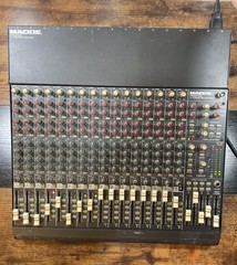 Mackie CR1604-VLZ 16-Ch Mic/Line Mixing Console 4-Bus Studio Live Audio Mixer