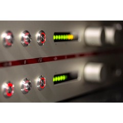 Neumann V 402 2Channel Mic Preamp LN