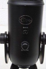 Blue Yeti Multi Pattern Professional Condenser Professional Recording Microphone