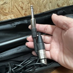 Peavey PV i100 Wired Handheld Mic On/Off Switch XLR-1/4″ TS Cable Case