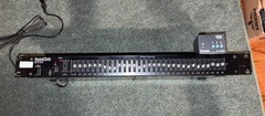 SoundTech ST-31EQ 1-Channel Audio Sound Graphic Equalizer For 19″ Rack Mounting