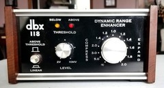 Classic DBX 118 Dynamic Range Enhancer & Manual, in mighty-fine condition