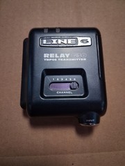 Line 6 Relay G30 RXS06 Wireless Guitar System w/ Power Pack & TBP06 Transmitter