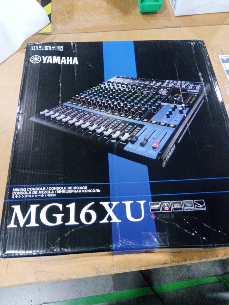 Yamaha MG16XU 16 Channel Live Studio Mixer with USB Audio Interface Effects