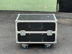 (6) Electro-Voice EVU Series Custom Loud Speakers w/ 8×8 Drivers w/case#7144.THS