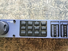dbx DriveRack PA Complete Loudspeaker Control System w/Beringer ECM 8000 RTM mic