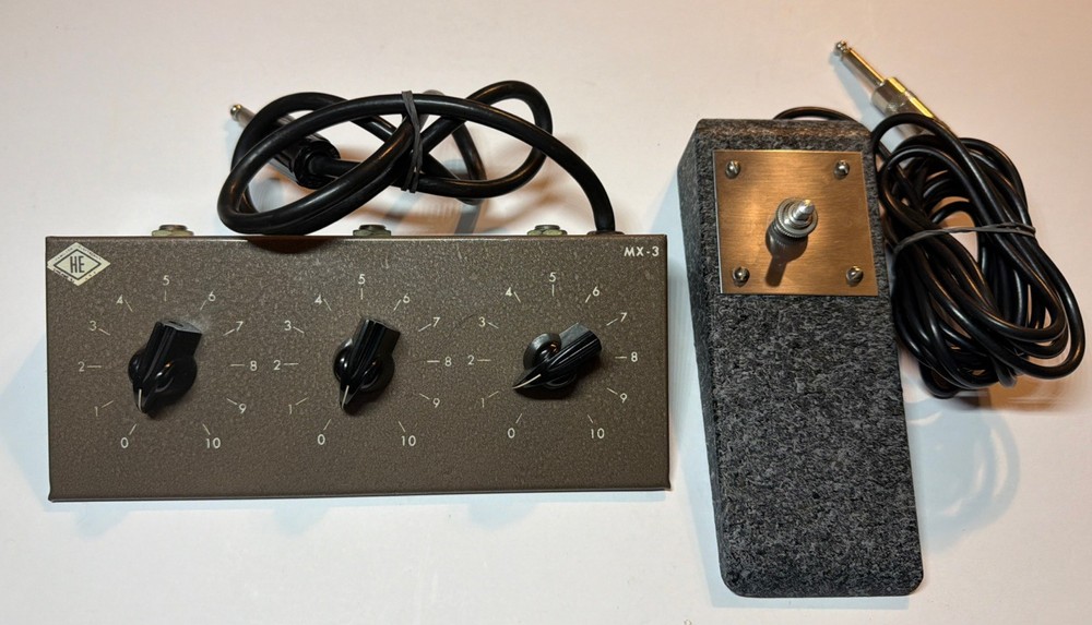 Hamilton Electronics (Chicago)MX-3. 3-Channel Audio Mixer & Power Switch. RARE