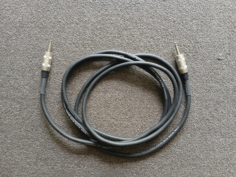 Livewire Elite 12g (12 Gauge) Speaker Cable – 10 Feet 8 Inches – Black