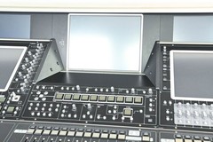 DiGiCo SD5 Digital Mixing Console w/ Waves Card, ST Optical & Road Case CG01GCW